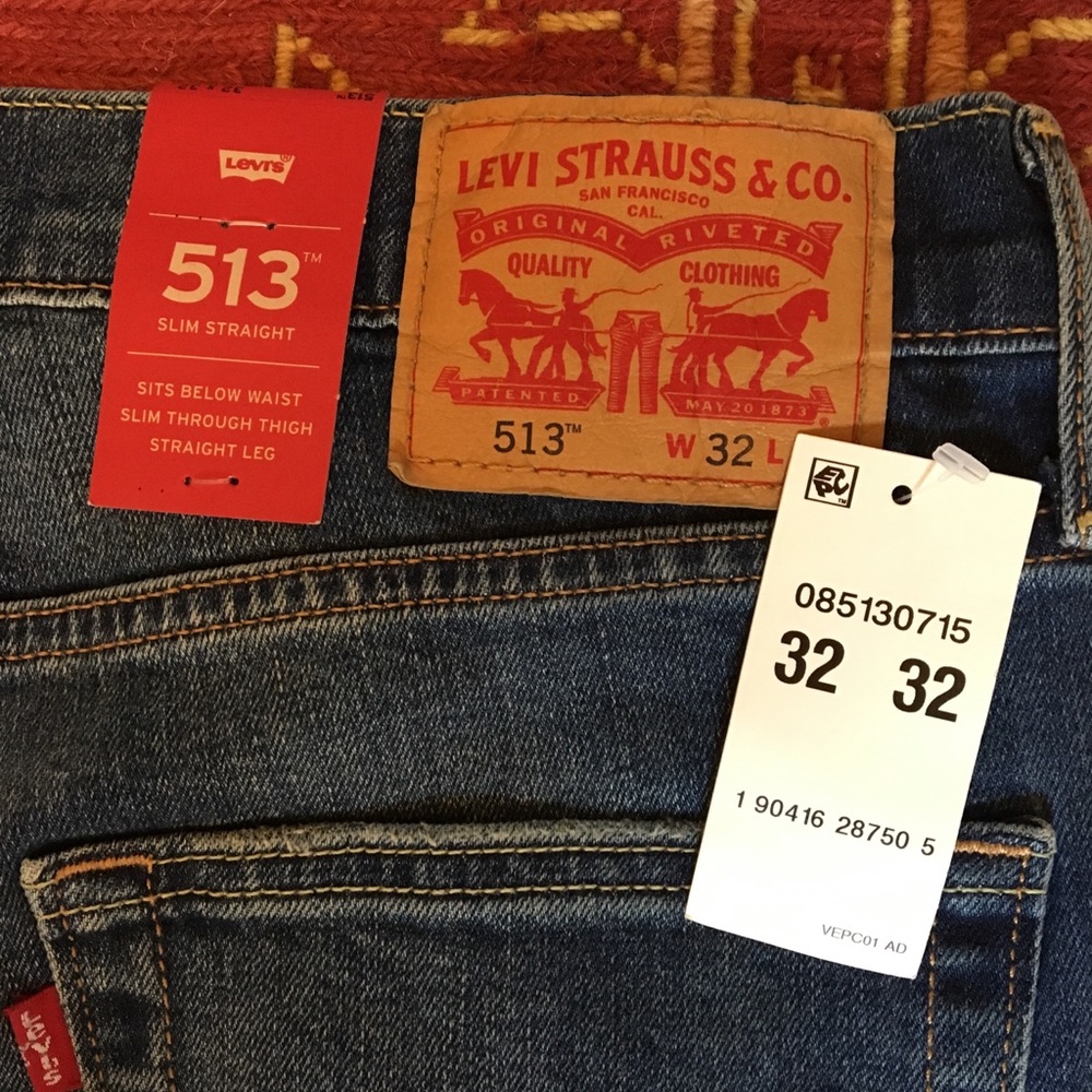 NWT Levi’s 513. 32x32